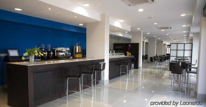 Compostela Suites Madrid Restaurant foto